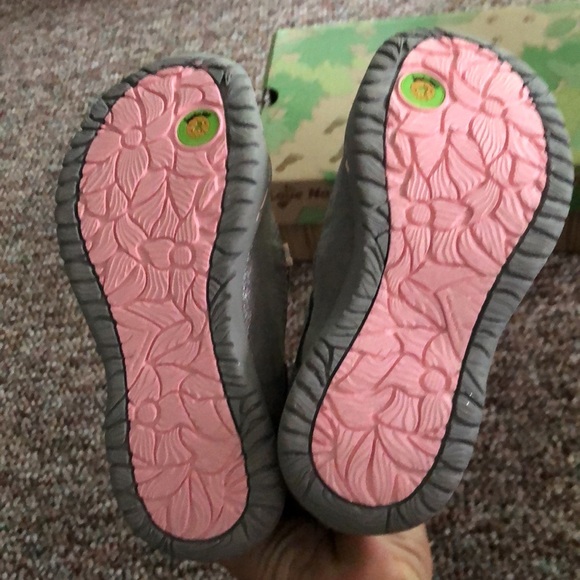 Jambi KD Pythera Size 11 Girls Flats - Picture 3 of 4